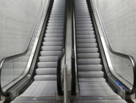 Bozuk yürüyen merdiven teoremi nedir? (Broken escalator phenomenon)